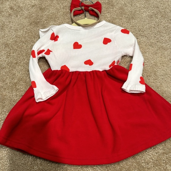 Super cute Heart:Valentine outfit - Picture 3 of 6